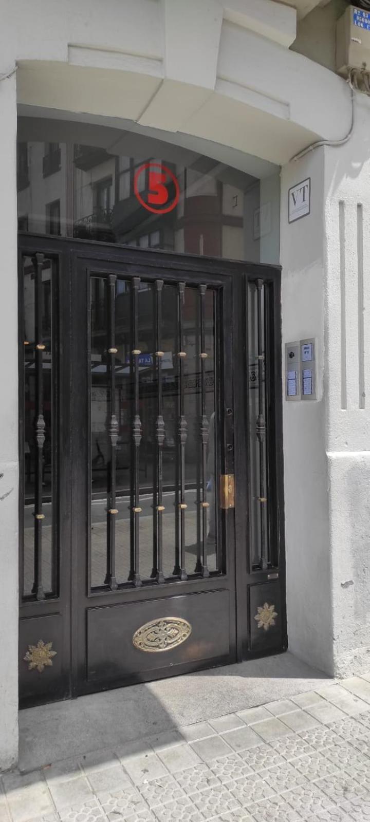 Acogedor, De Diseno Moderno En Zona Antigua Lejlighed Bilbao Eksteriør billede